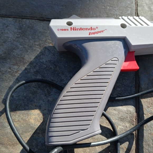 NES GREY original gun - Picture 2 of 3